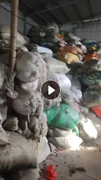 长期出售黑色废布，黑色碎布，有开花的们也有可以燃烧的，货在湖南株洲