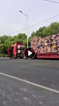 出售纯pp无纺布手提袋边角料，现货1个半挂车