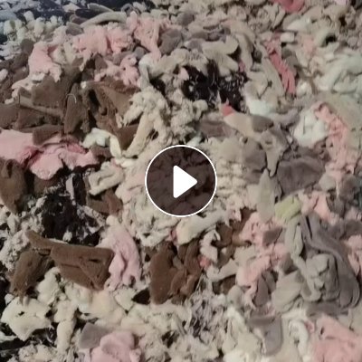长期出售杂色涤纶废布，绒布边角料，月供百来吨，货在浙江宁波