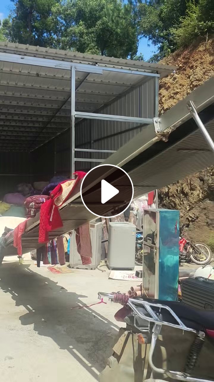 长期出售旧衣服黑料，下脚料，燃烧料，现货有10吨左右，货在湖南邵阳
