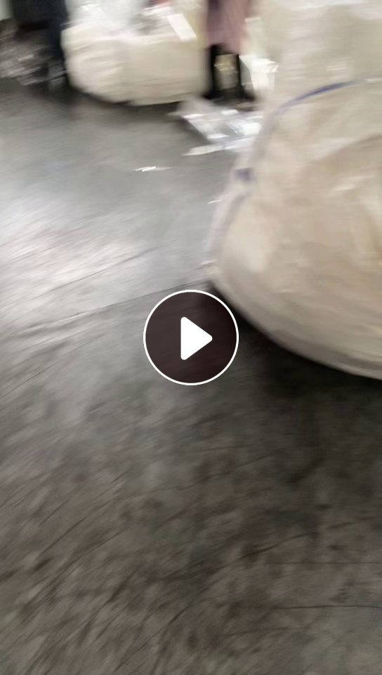 出售PET膜废料，带胶和没胶的都有，每个月分别有个三十来吨