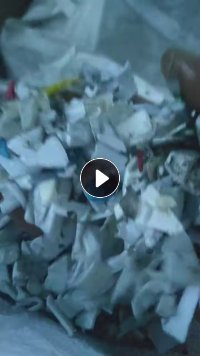 出售涂料桶破碎料，全漂料