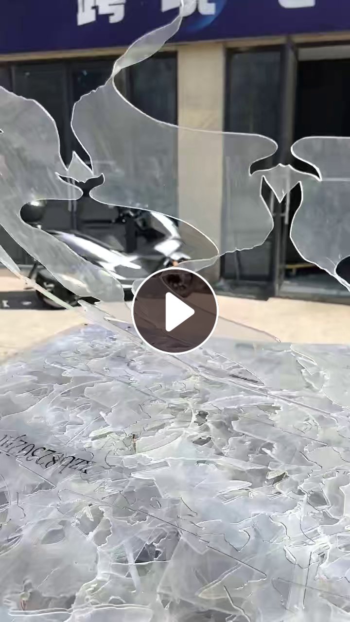 出售pet片材，上面有一层膜，月供30多吨