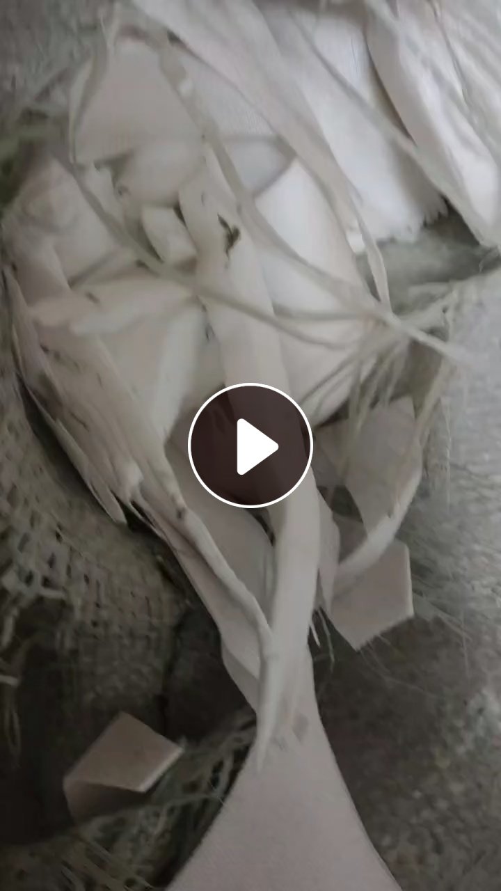 长期出售羽绒服厂下来的丙纶无纺布，pp无纺布边角料，现货十几吨