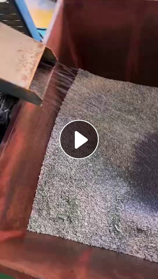 出售针刺棉颗粒，一半是聚乙烯塑料，一半是针织布