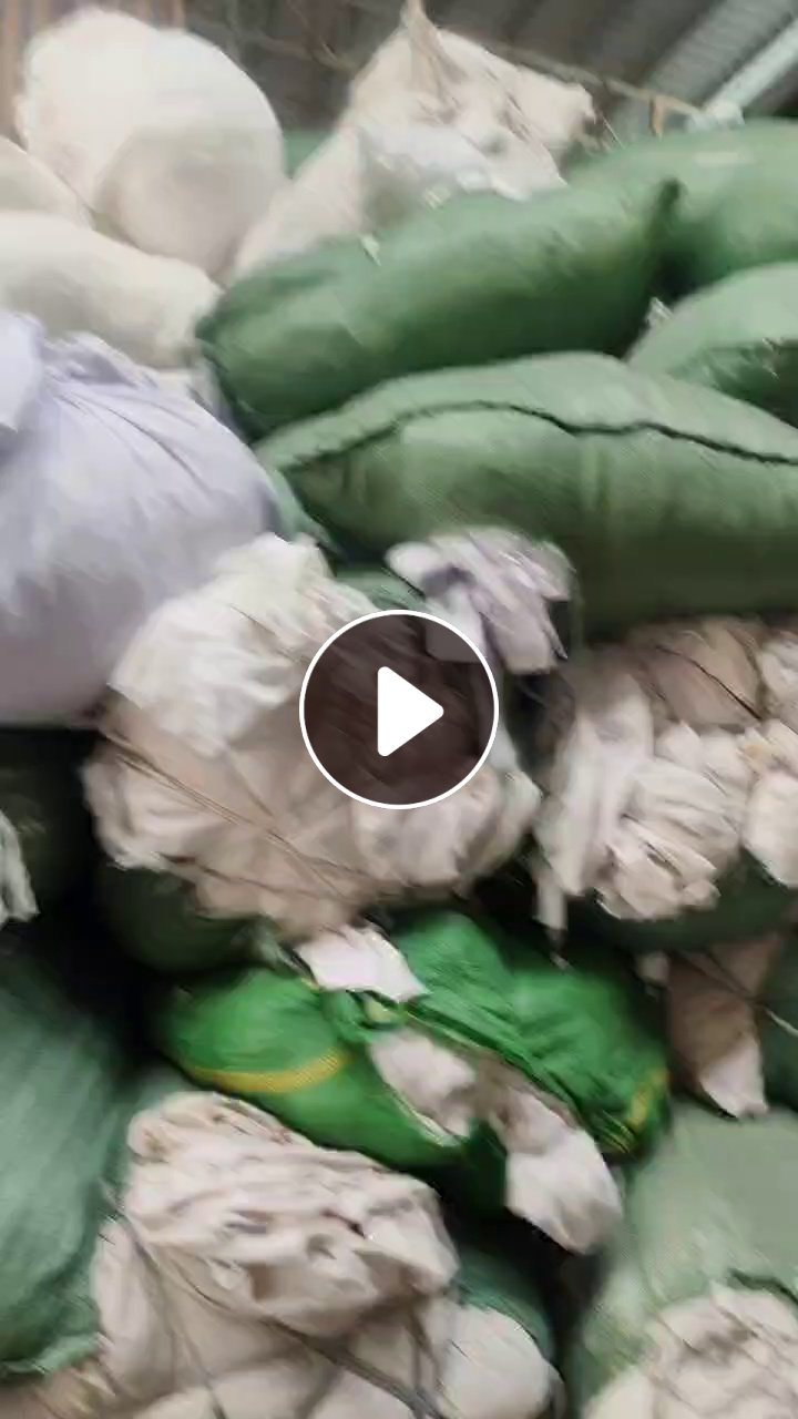 长期出售涤棉废布，涤棉碎布，开花料，现货有一百来吨，货在广东清远