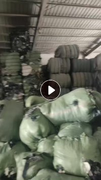 长期大量回收碎布黑料,旧衣服黑料,工业固废料,粉碎后送水泥厂,每个月需要3000吨左右,厂在江西赣州
