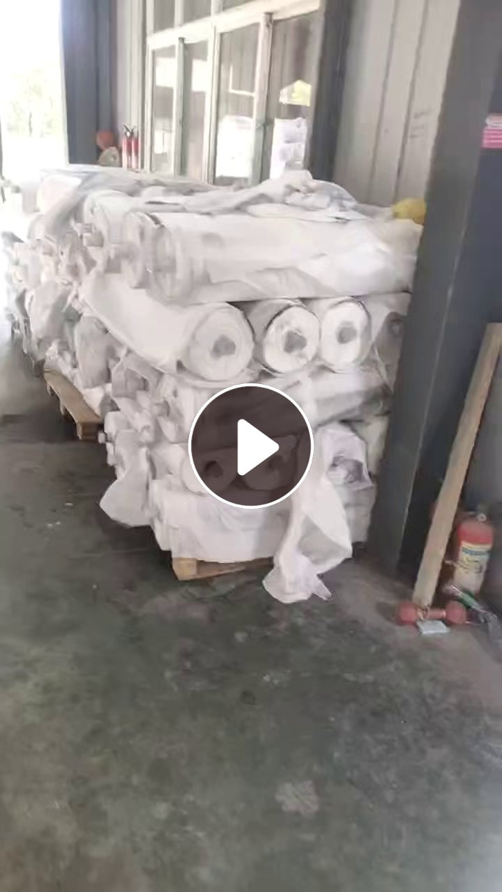 长期出售pp木浆无纺布含一点涤纶，pp无纺布卷材，无纺布卷材，70g，现货14吨
