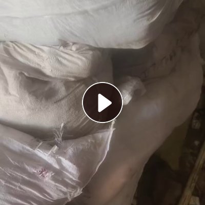 长期出售杂色的涤棉布边纱，涤棉边纱，50涤50棉，现货4吨多，有蓝色的，绿色的，红色的