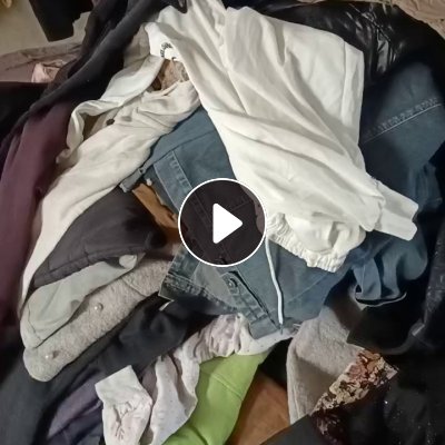 长期出售旧衣服统货，旧衣服小区货，现货5吨左右
