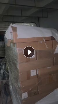 长期出售pet卷膜，厚度9左右，颜色蓝白瓷白都有，现货10吨多吨