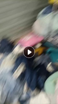 长期出售各种旧衣服分拣货,冬装,夏装,牛仔等