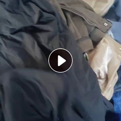 长期出售旧衣服黑料，纯旧衣服，包单的，现货有120吨，便宜出，货在河北邢台巨鹿
