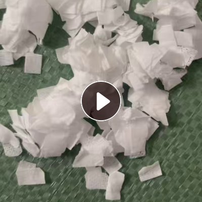 长期出售白色小块水刺无纺布边角料，黏胶无纺布，开花用，月供20吨，货在广东佛山