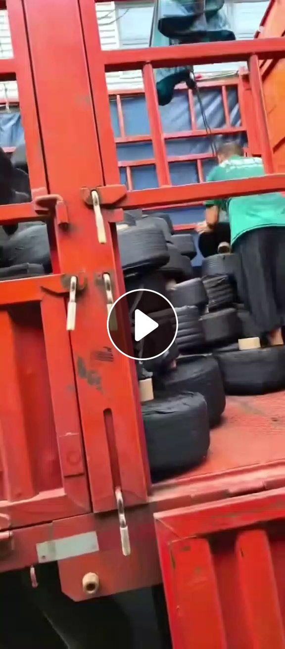 长期出售布条盘料，涤纶材质，有带点胶，基本是黑色，现货有30吨，货在江苏苏州