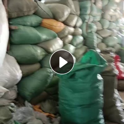 长期出售服装厂下脚料，废布料白拉丝黑拉丝，白烟布，丝绵等，厂在云南芒市