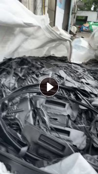 出售黑塑料毛料，可造粒可炼油 ，现货80吨