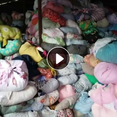 长期出售旧衣服黑料，黑料，里面有鞋子，现货四五十吨