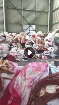 长期出售毛毯布,毛毯大块布,单面绒布,可再加工成毛毯,最小80公分,月供9.6米5车,货在江苏宿迁