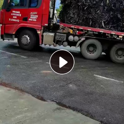 大量出售滴灌带压块，现货200吨