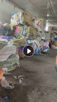 出售EVA雨衣边料，不分颜色，现货二三十吨