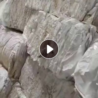 出售PP膜废料，奶白丙膜废料，含轻微填充，现货十五吨左右
