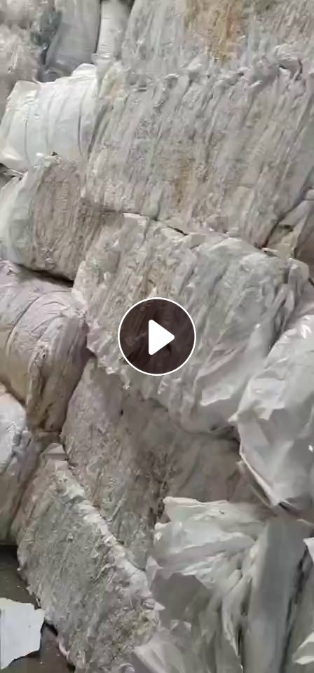 出售PP膜废料，奶白丙膜废料，含轻微填充，现货十五吨左右