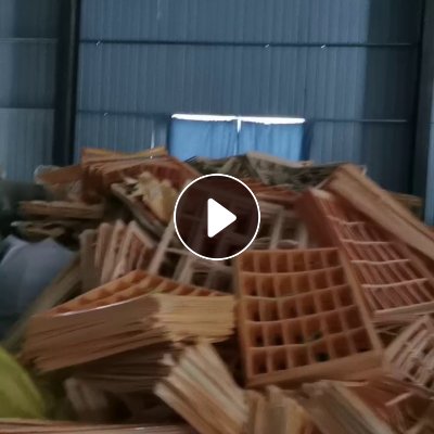 出售PVC吸塑植布边角料，PVC吸塑植绒边角料，现货差不多都有六米八有一车