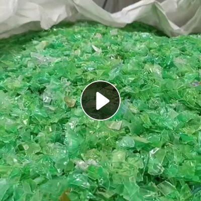 常年出售冷洗PET瓶片，3A白瓶片和绿瓶片