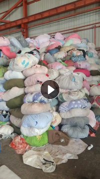 长期出售旧衣服黑料，黑料，鞋子都挑出来了，现货50吨