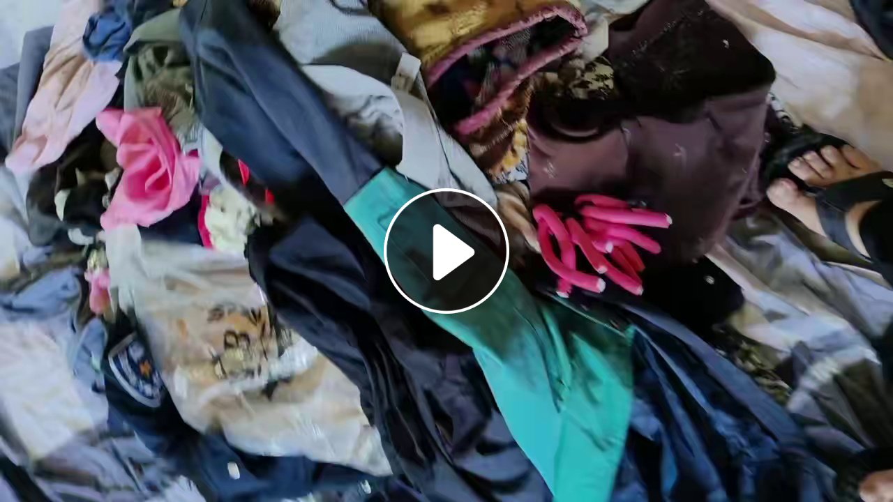 长期出售旧衣服黑料，黑料，旧衣服分拣货，月供二三十吨