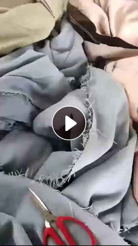长期大量出售涤纶废布，窗帘废布，涤纶边角料，现货几十吨，货在江苏宿迁