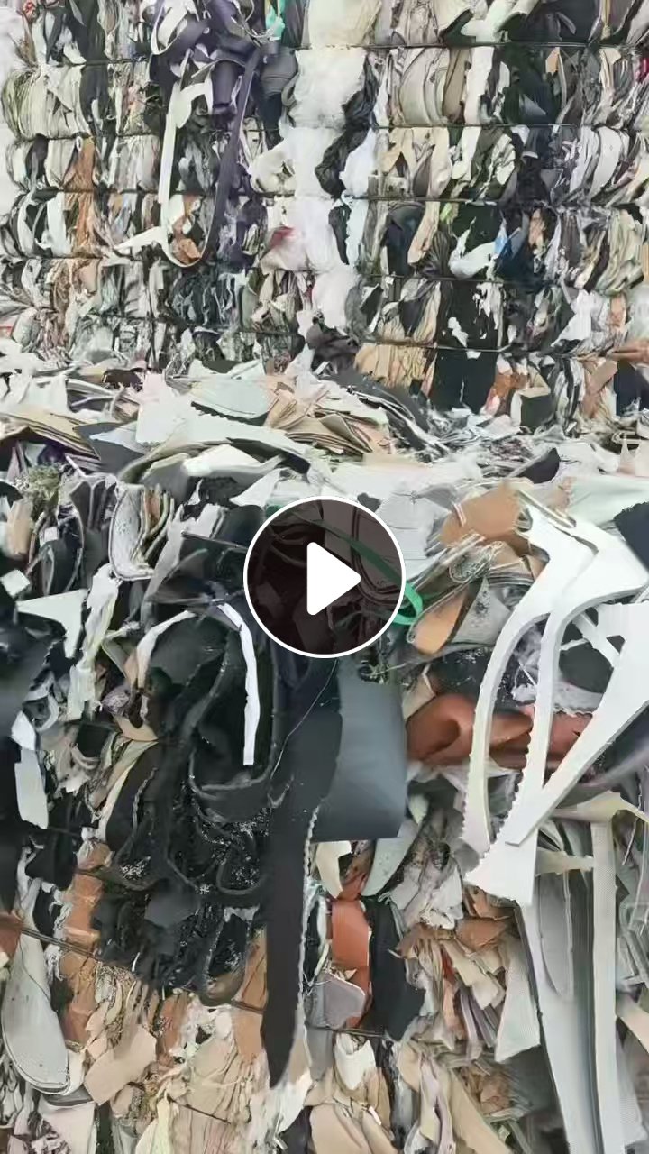 长期出售pvc汽车革边角料，三天两车
