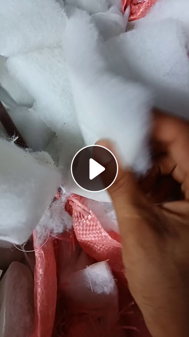 出售家具厂下来的带布分丝棉，丝棉下脚料，没有布的也在一起，统货卖，现货有9.6米一车，货在江西赣州