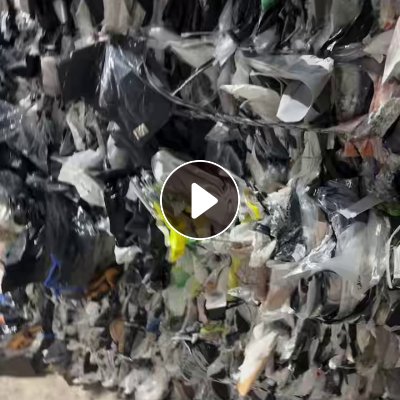 出售PE包装袋，服装拉链袋，现货四五十吨