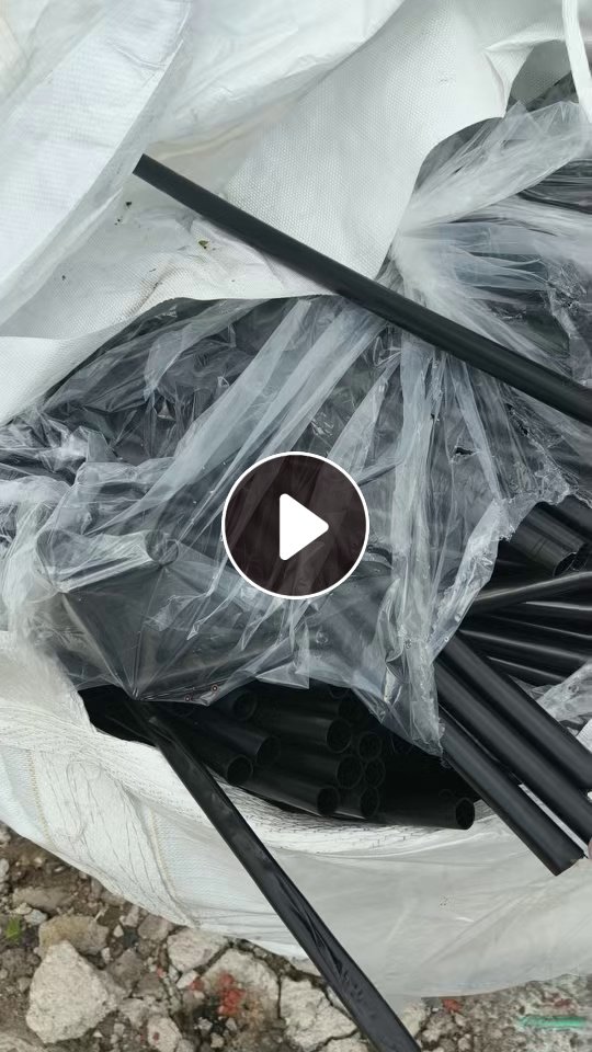 长期出售尼龙复合管废料，新能源汽车油管，水管