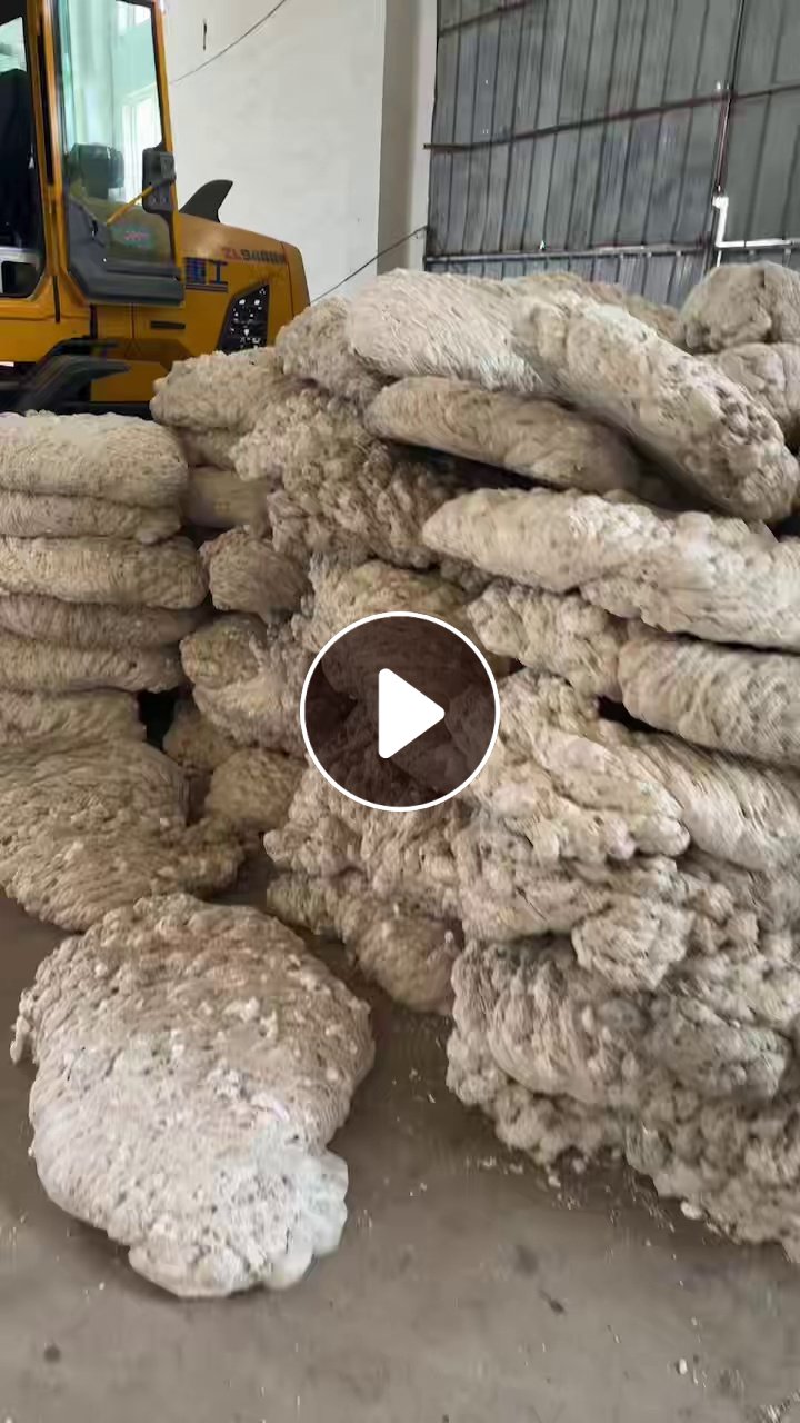 出售eps热熔块，泡料压块，社会料跟厂料混打的，月供30吨