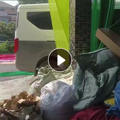 长期出售服装厂下来的废布料，棉布，涤棉废布，化纤废布