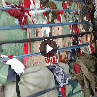 长期出售涤纶废布和氨纶废布，按颜色分类，都是压好包的，做切片用，每个月有1500多吨