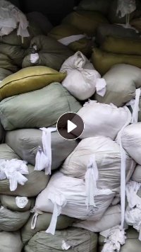 长期出售漂白涤棉开花料，家纺厂边角料，含棉10%左右，开花料，现货有30吨，货在江苏南通