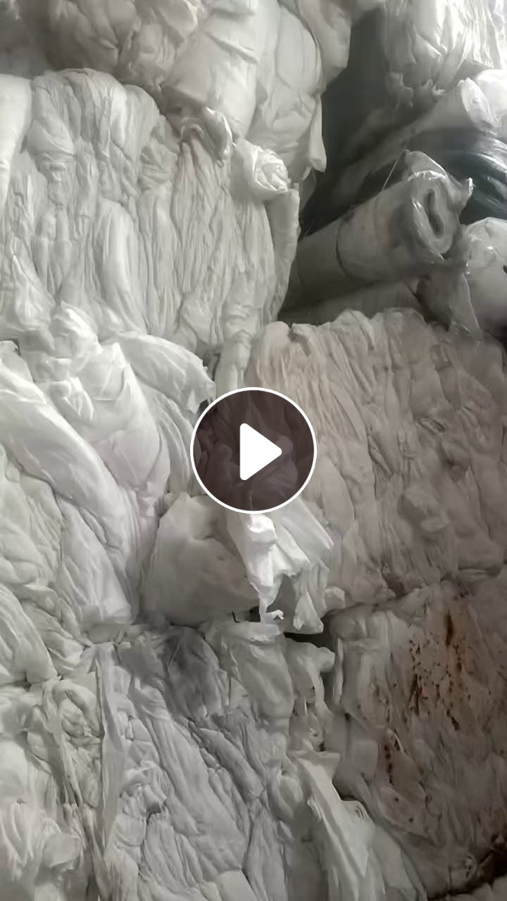 现货处理一批腈纶丙纶开花料，无纺布下脚料，含丙纶10%，现货13米一车，货在江苏无锡