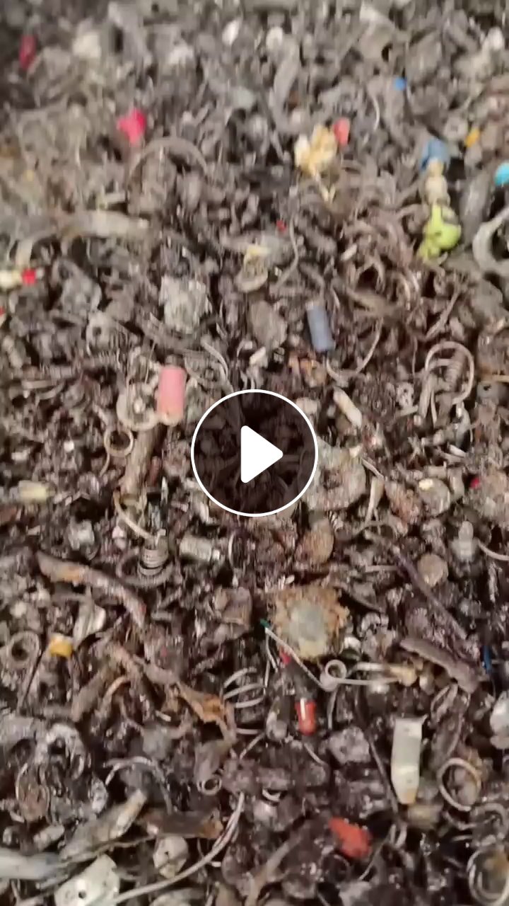 出售水洗破碎玩具铁，现货一车