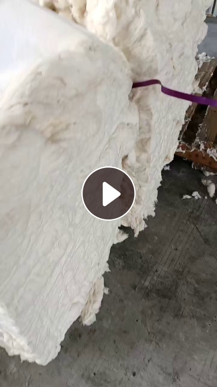 出售环锭纺下来的各种纺纱厂下脚料，精梳落棉，车肚，斩刀，风箱花，纯棉跟化纤的都有