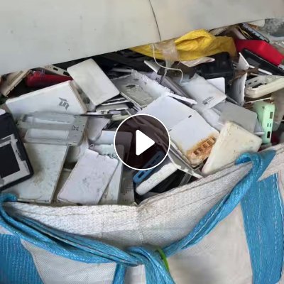 出售充电宝胶壳毛料，现货20多吨