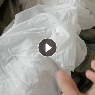 长期出售涤纶废布，衣服里衬，大块布，有白色黑色和灰色，现货有十一二吨，货在河北保定