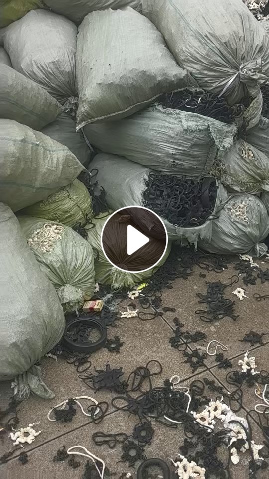 出售EVA发泡料，玩具汽车轮子下来的，月供4/5吨