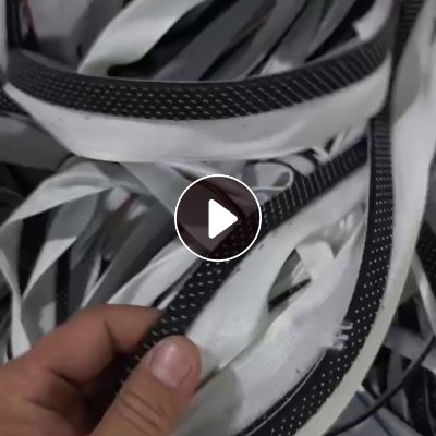 长期出售各种地毯下脚料，地毯边角料，现货几万吨