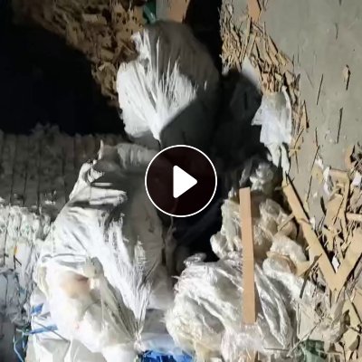 出售干造原料袋，装pp、pe下来的，月供60吨