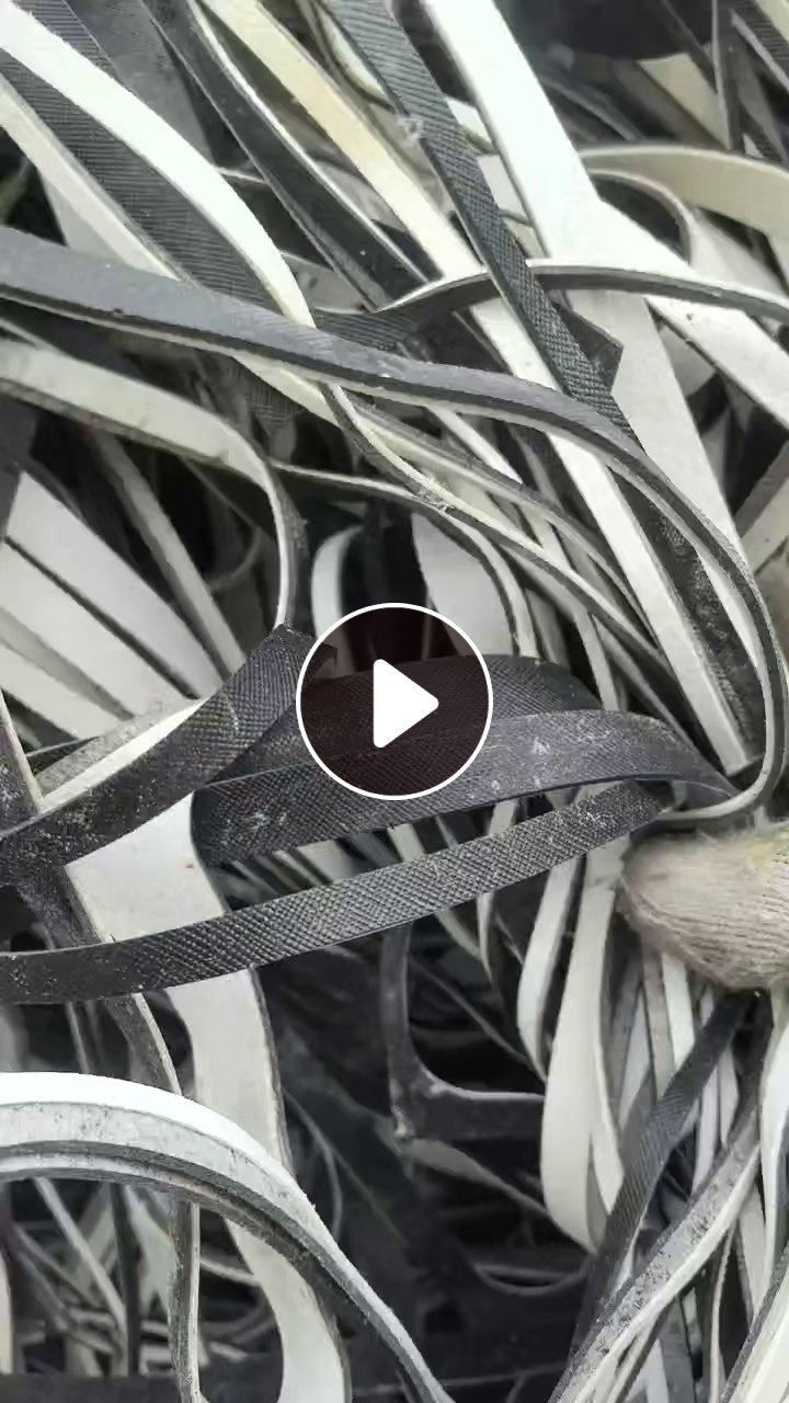 出售PVC皮革边角料，现货4吨多