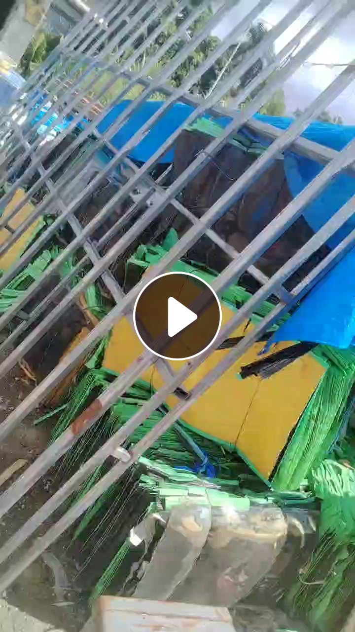 出售PET杂色轻胶膜废料，压包好的